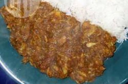 Tamatar murghi (frango com tomate à moda indiana)